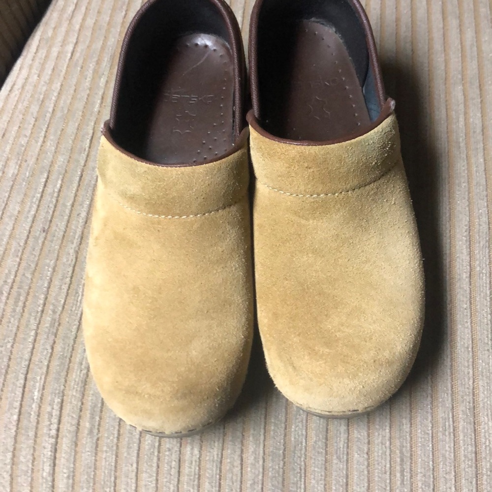 Dan ski shoes